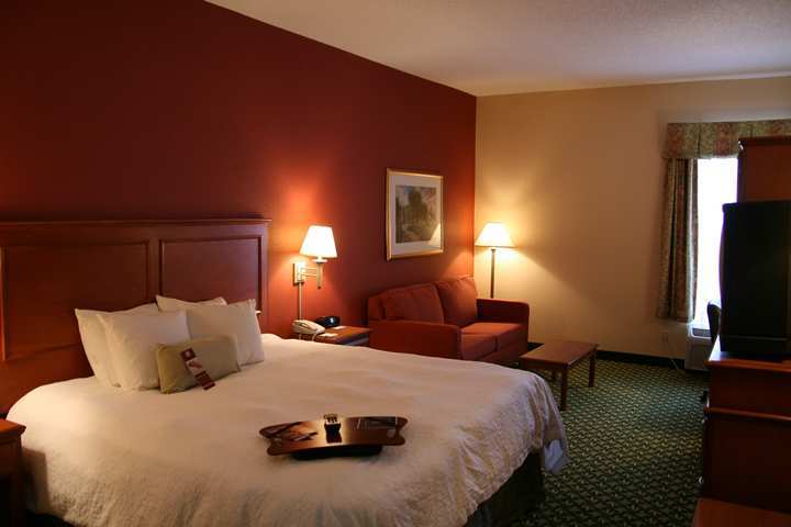 Hampton Inn By Hilton Concord/Bow Rom bilde